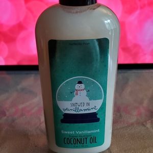 Perfectly Posh Snowed In Coconut Oil